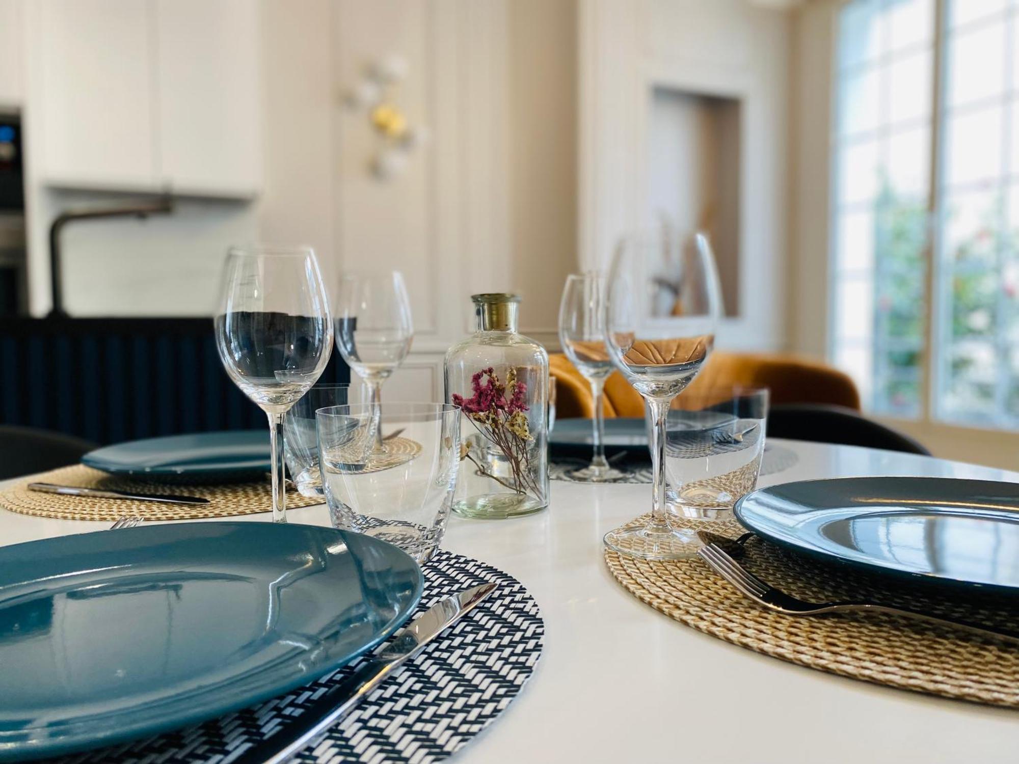 Appartement Apollinaire Au Coeur De Lorient Buitenkant foto
